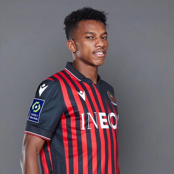 阿尔及利亚球员成为法国联赛新秀