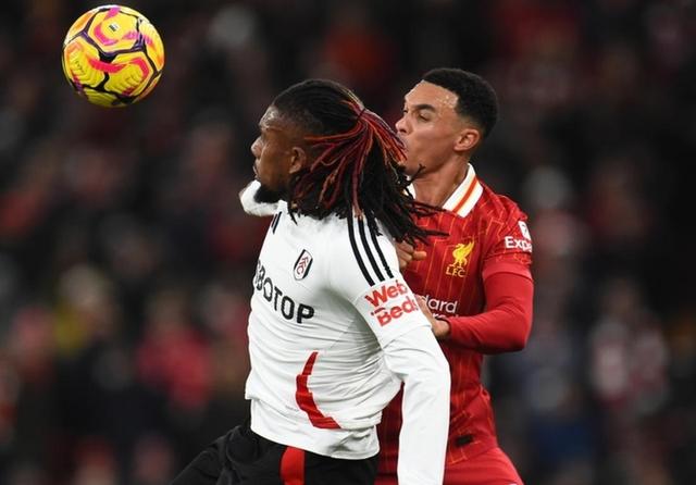 包含罗马主场负于利物浦，小组形势岌岌可危的词条