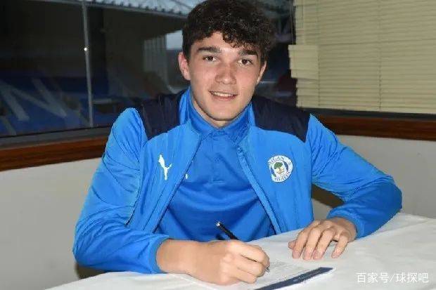 拜仁传射建功，热刺新星横空出世，场边球探频频记笔记