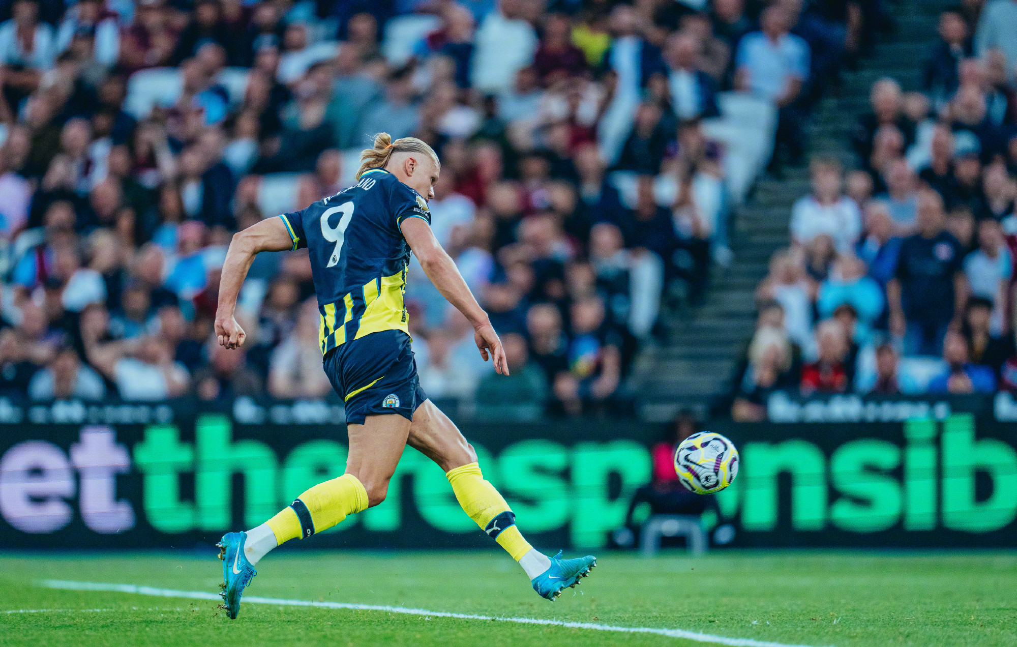 关于哈兰德赛事官方发布出色防守新规，巴黎圣日耳曼争议不断！的信息